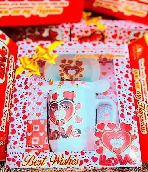Love Mug Gift Set – Ceramic Cup with Spoon (Valentine Special)