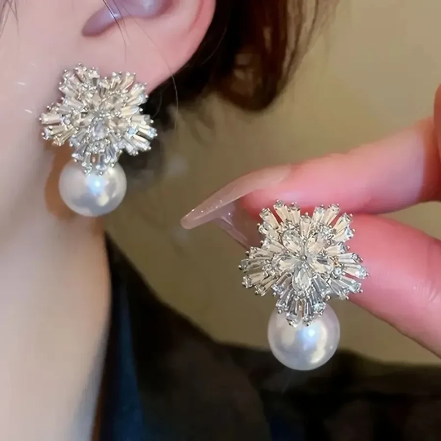 Elegant Floral Glass & Faux Pearl Stud Earrings
